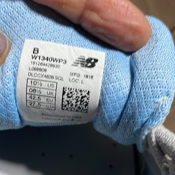 Running shoes new balance size 101/2 - Picture 10 of 12